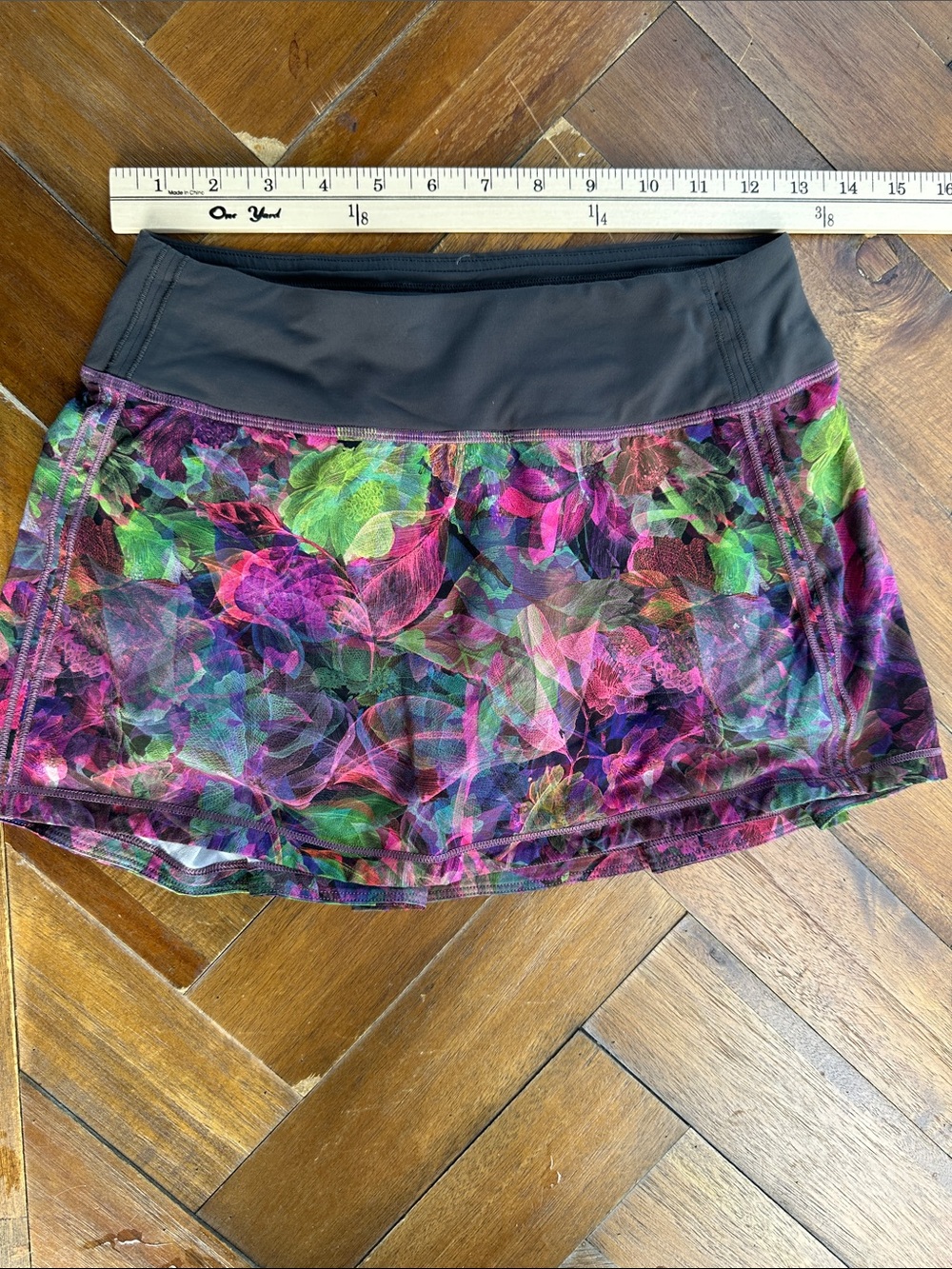 lululemon athletica Multicolor Floral Mini Skort with Black Waistband